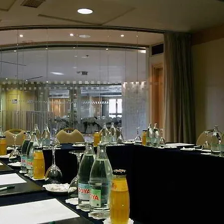 Hotell Alameda Plaza 4*