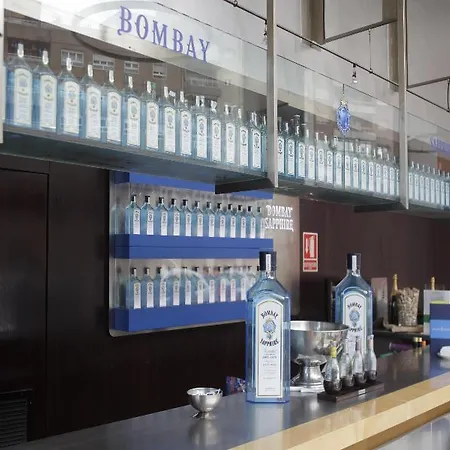 فندق Alameda Plaza