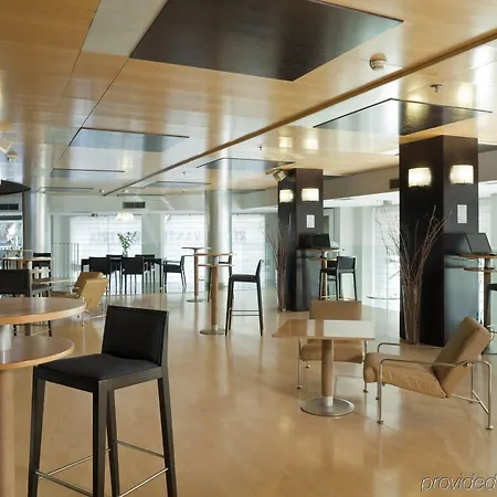 فندق Alameda Plaza