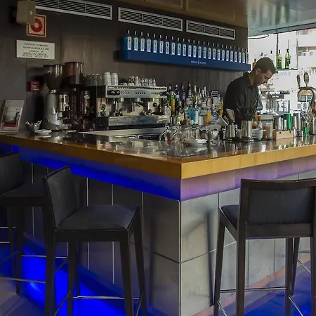 فندق Alameda Plaza