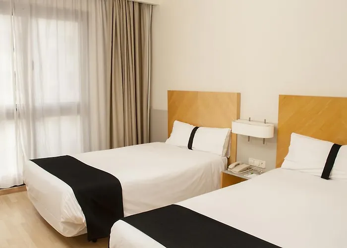Hotel Alameda Plaza 4*