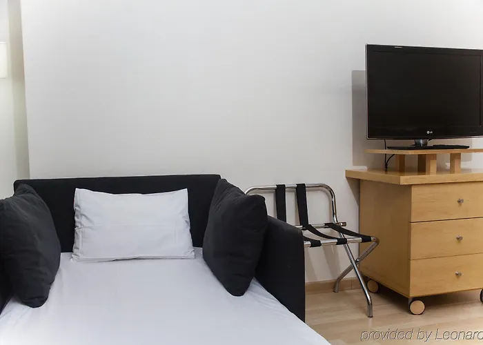 Alameda Plaza 4*